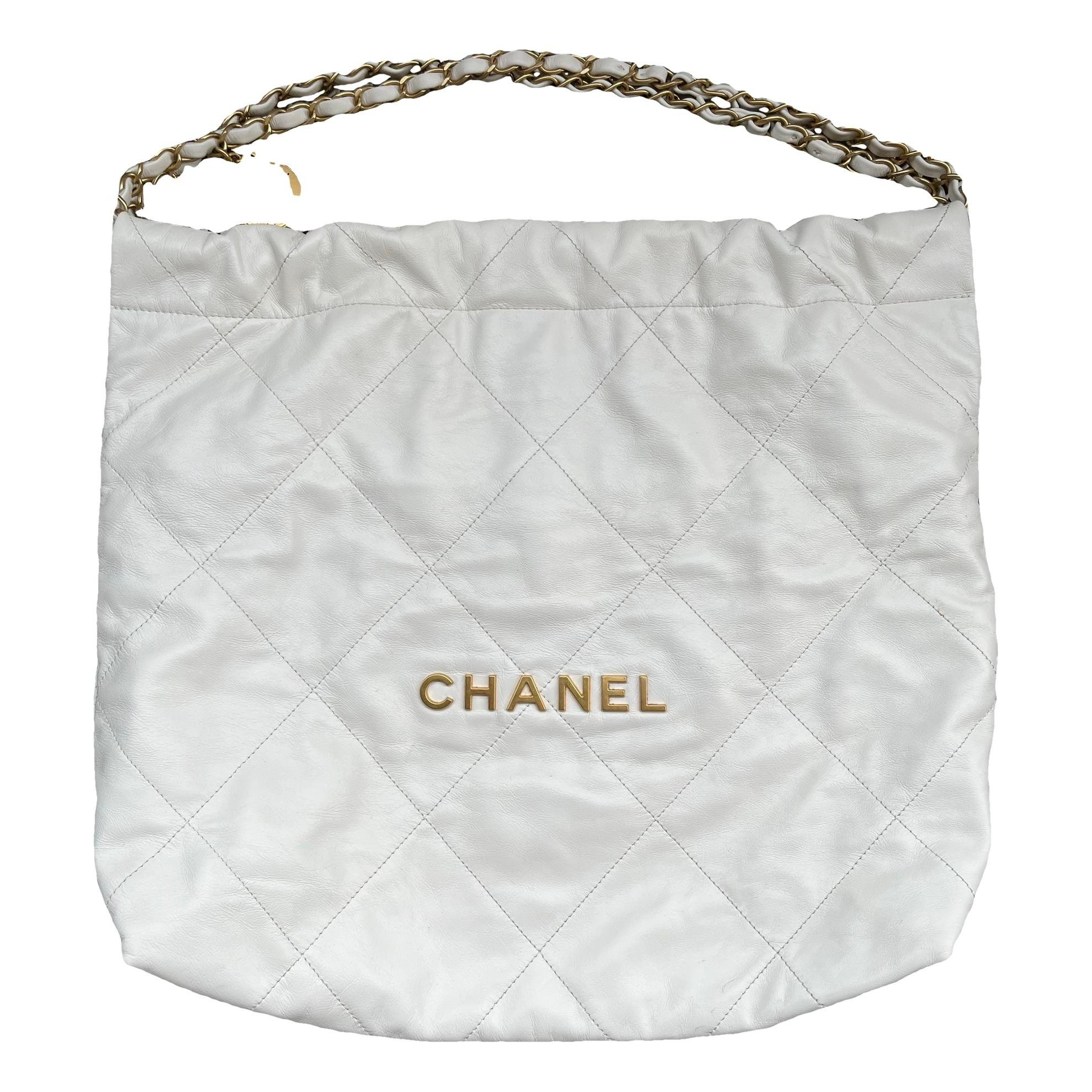 Chanel 22 leather handbag