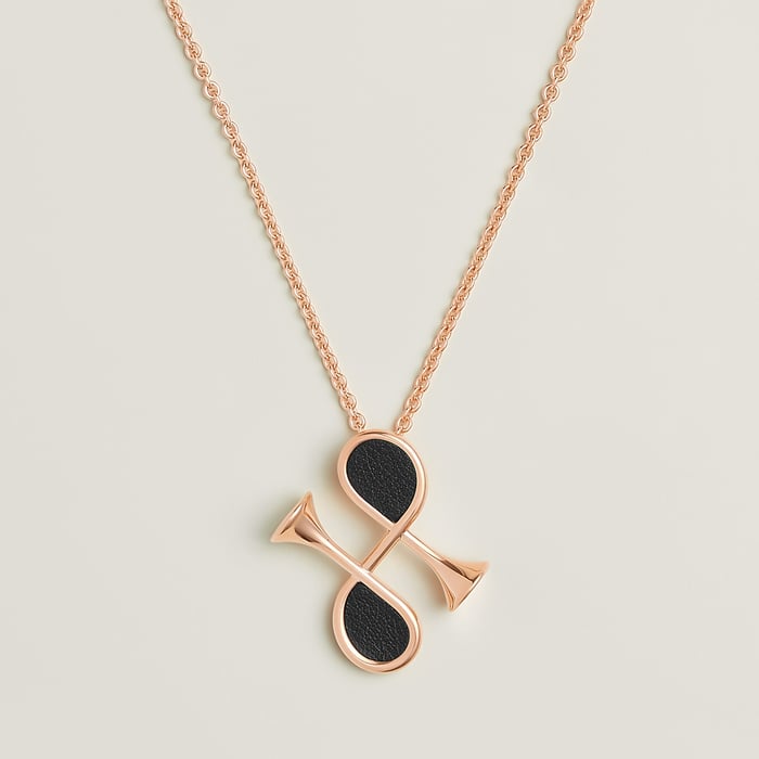 Noir Cor H Pendant