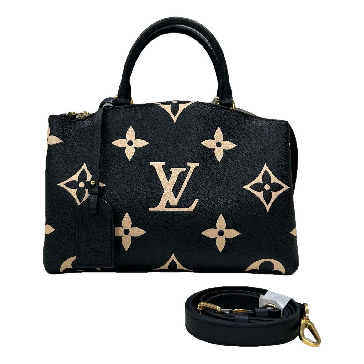 Louis Vuitton Leather handbag
