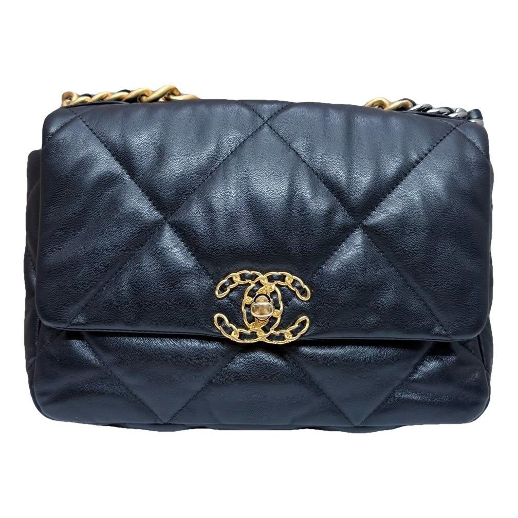 Chanel 19 leather handbag