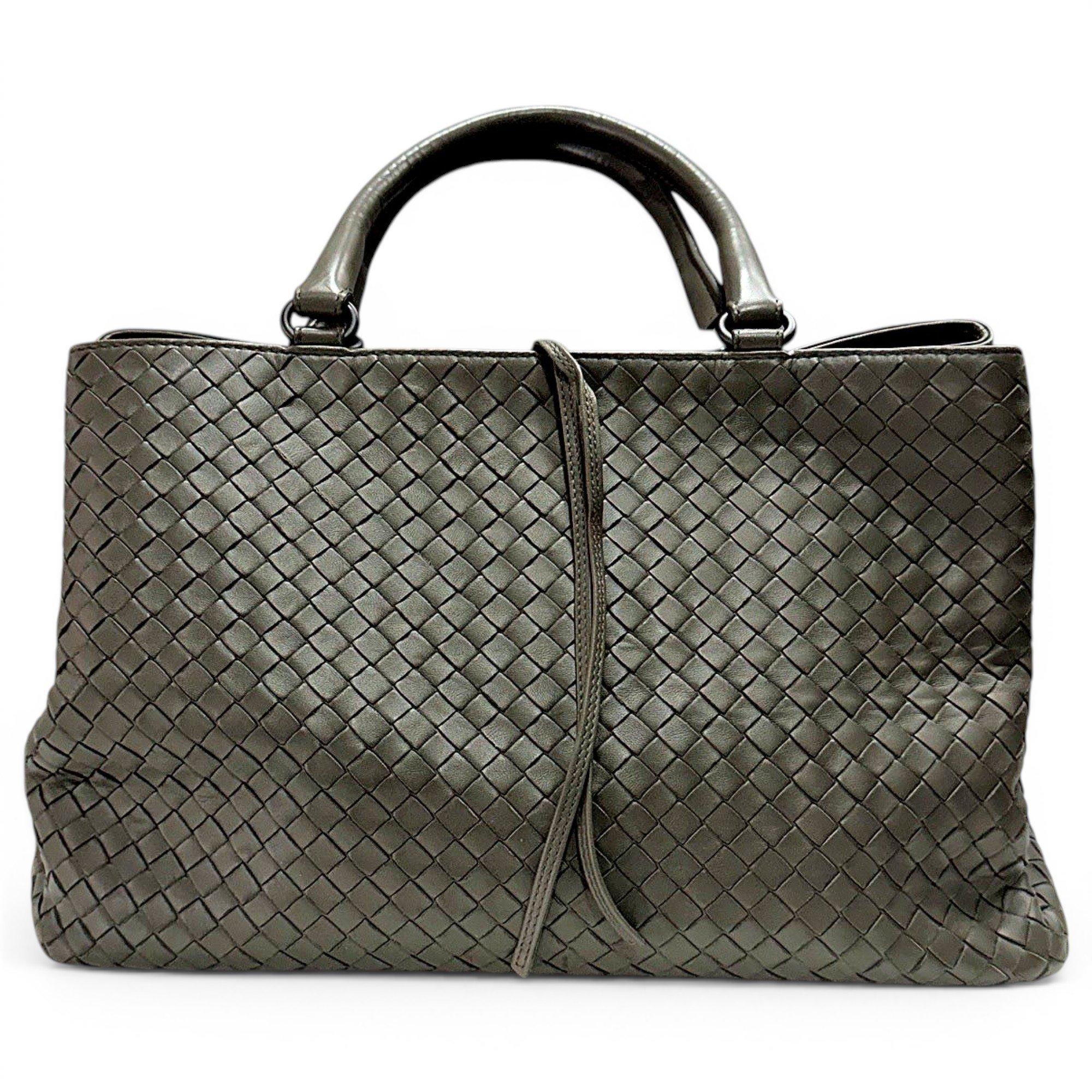 Leather tote