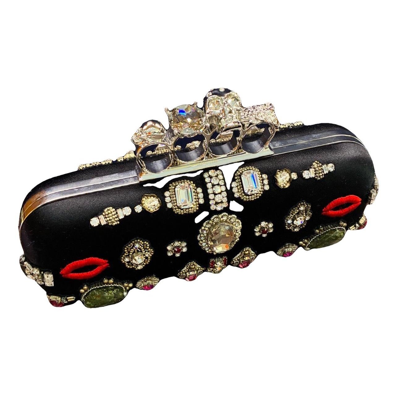 Knuckle clutch bag