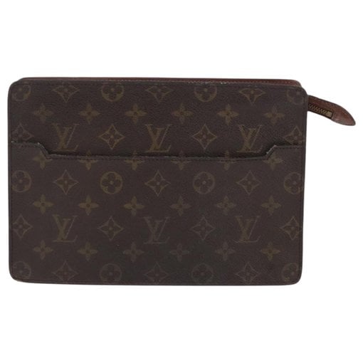 Leather clutch bag