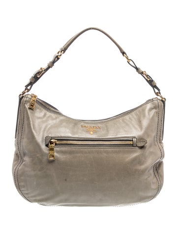 Enameled Metal Triangle Vitello Daino Hobo