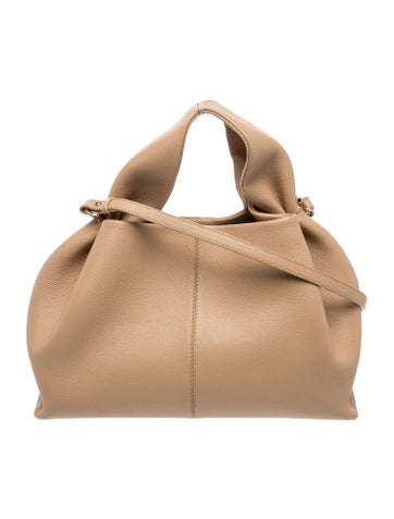 Leather Numéro Neuf
