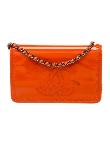 Whipstitch Wallet On Chain
