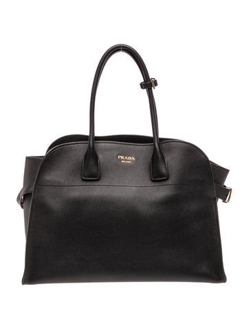 Vitello Daino Leather Buckle Tote Large