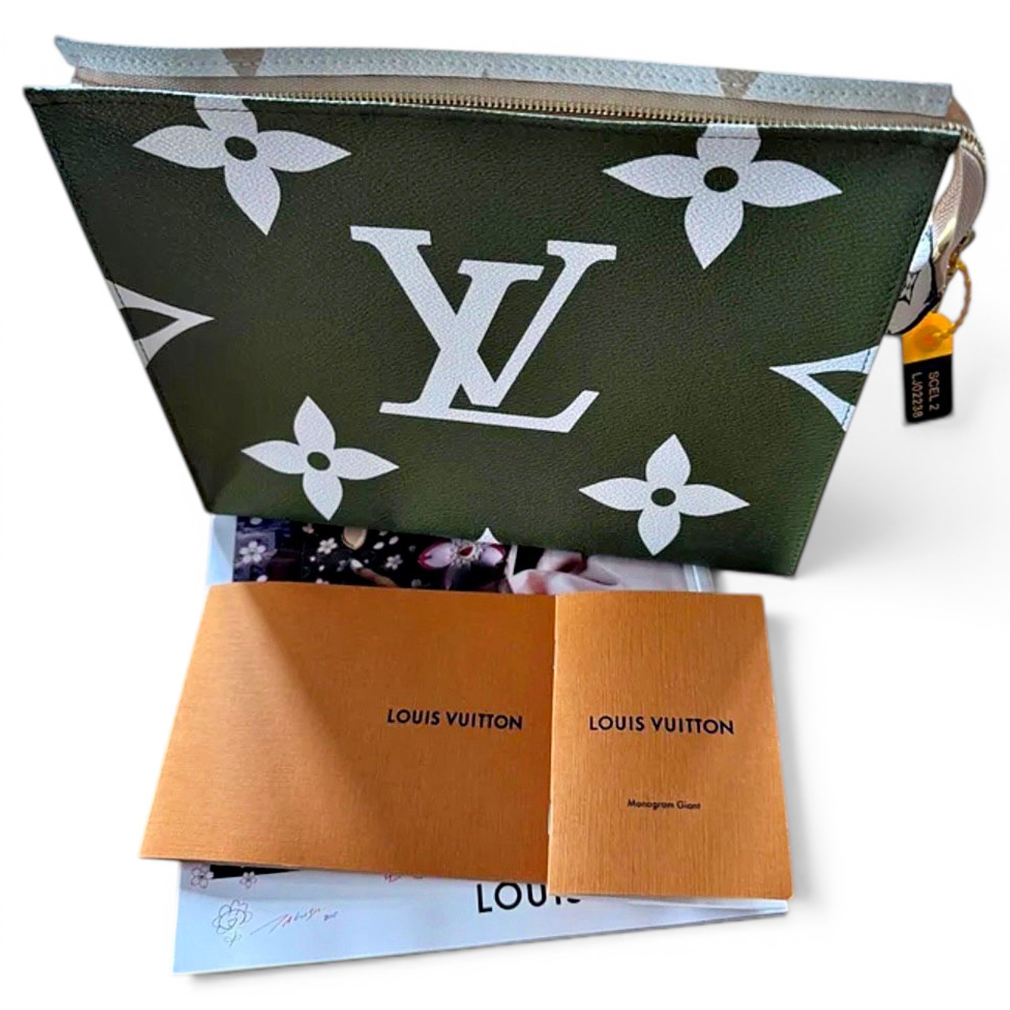 Leather clutch bag