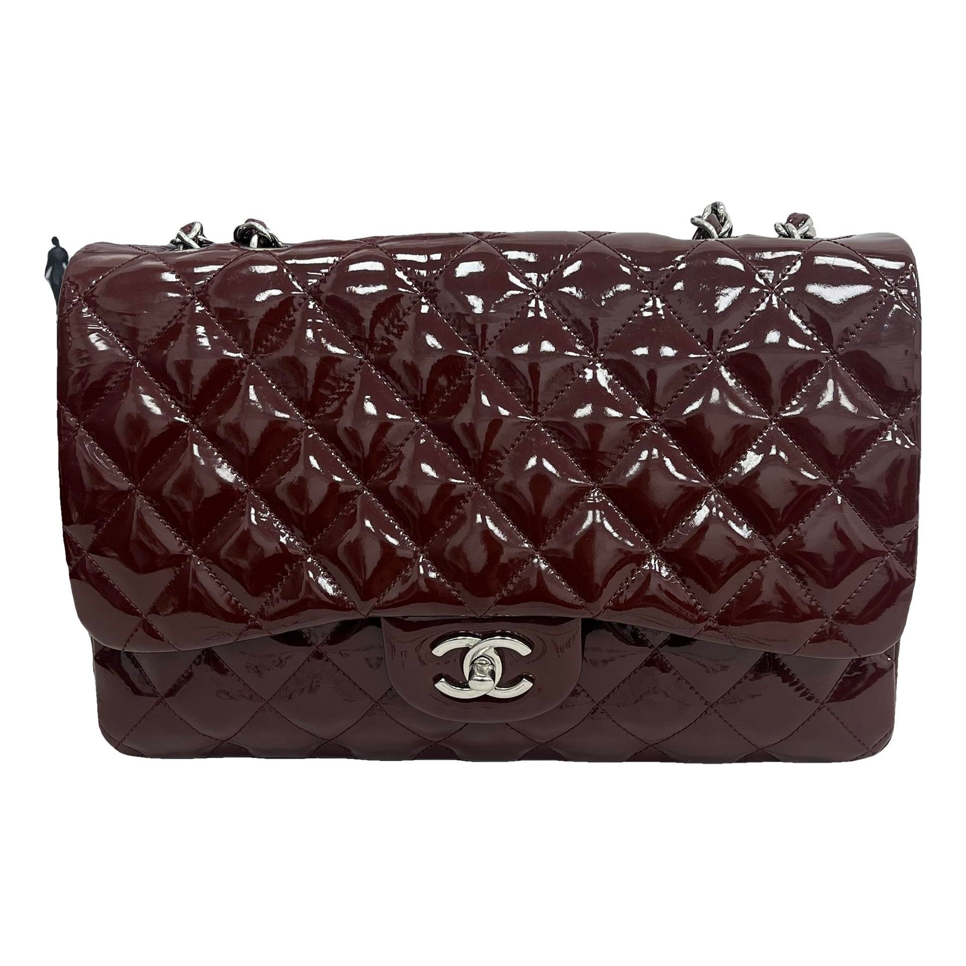 Timeless/Classique patent leather handbag