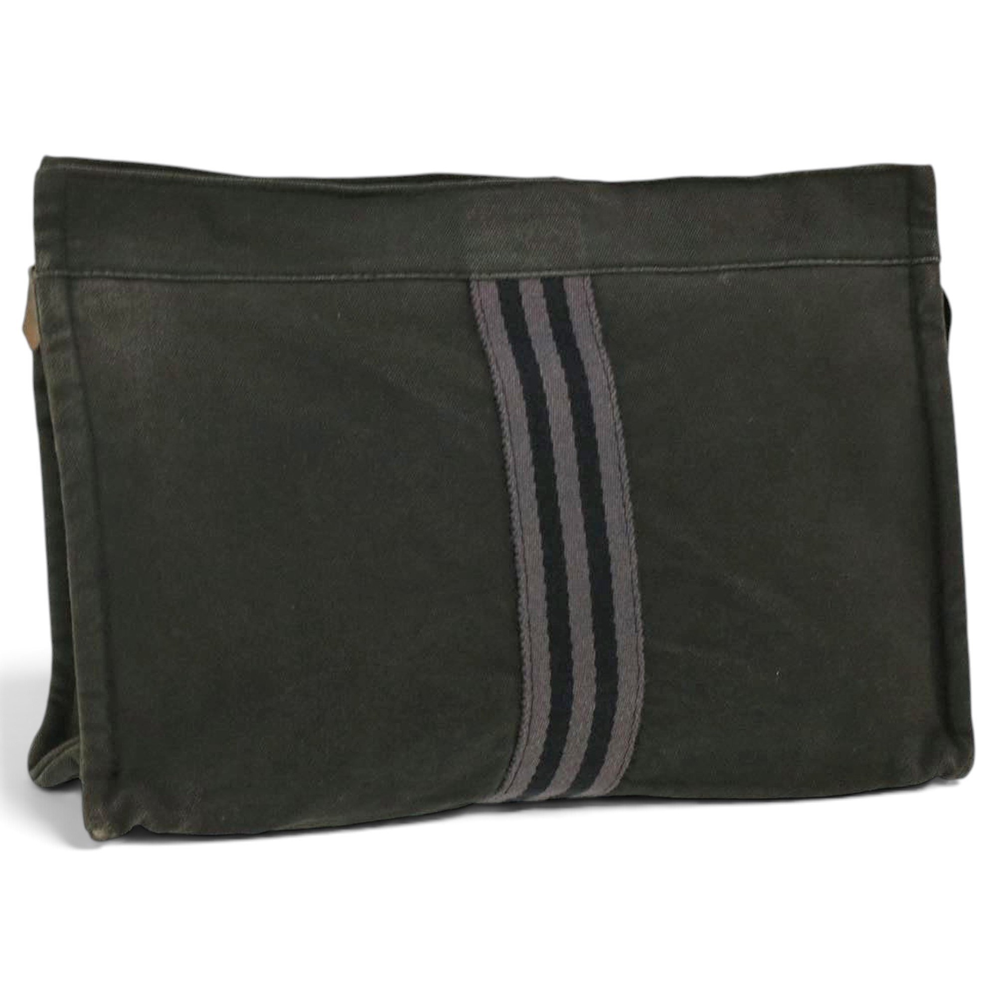 Clutch bag