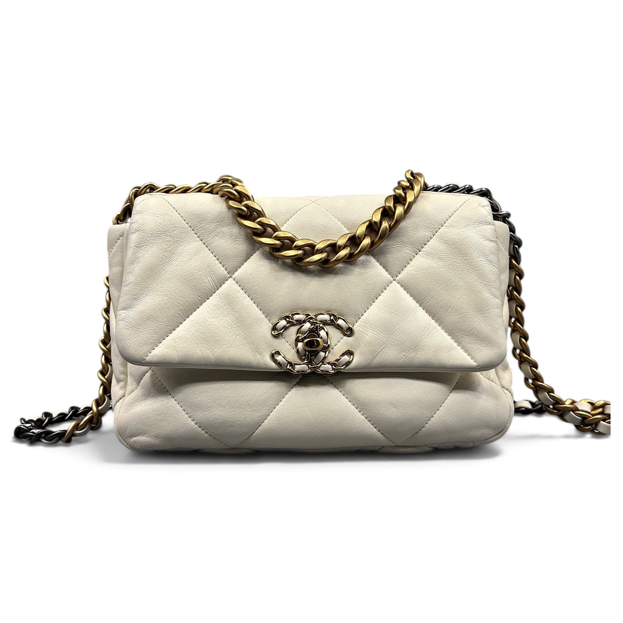 Chanel 19 leather handbag