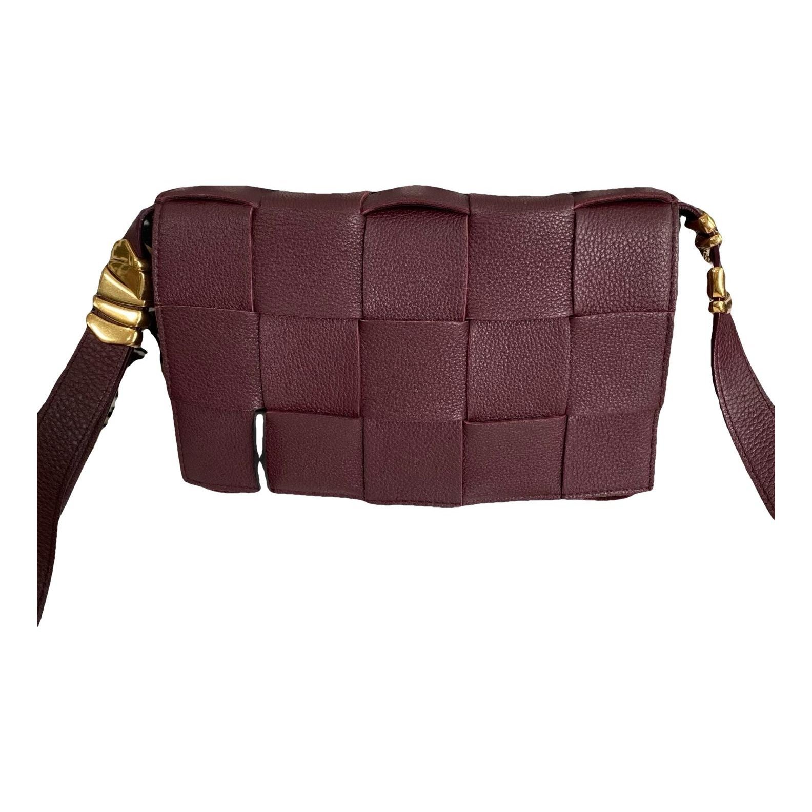 Cassette leather handbag