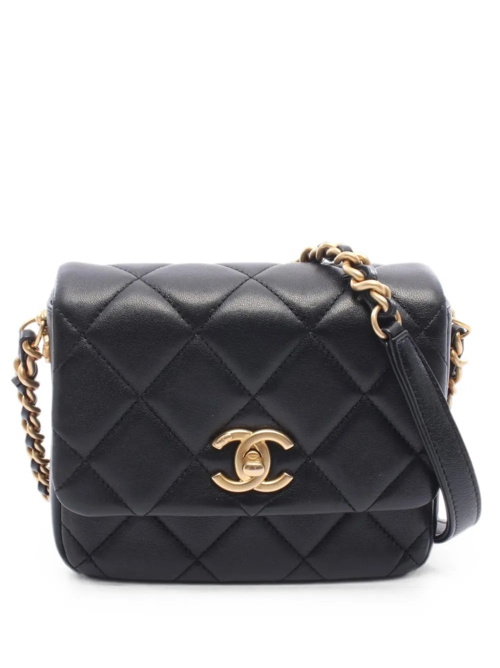 Matelassé chain shoulder bag