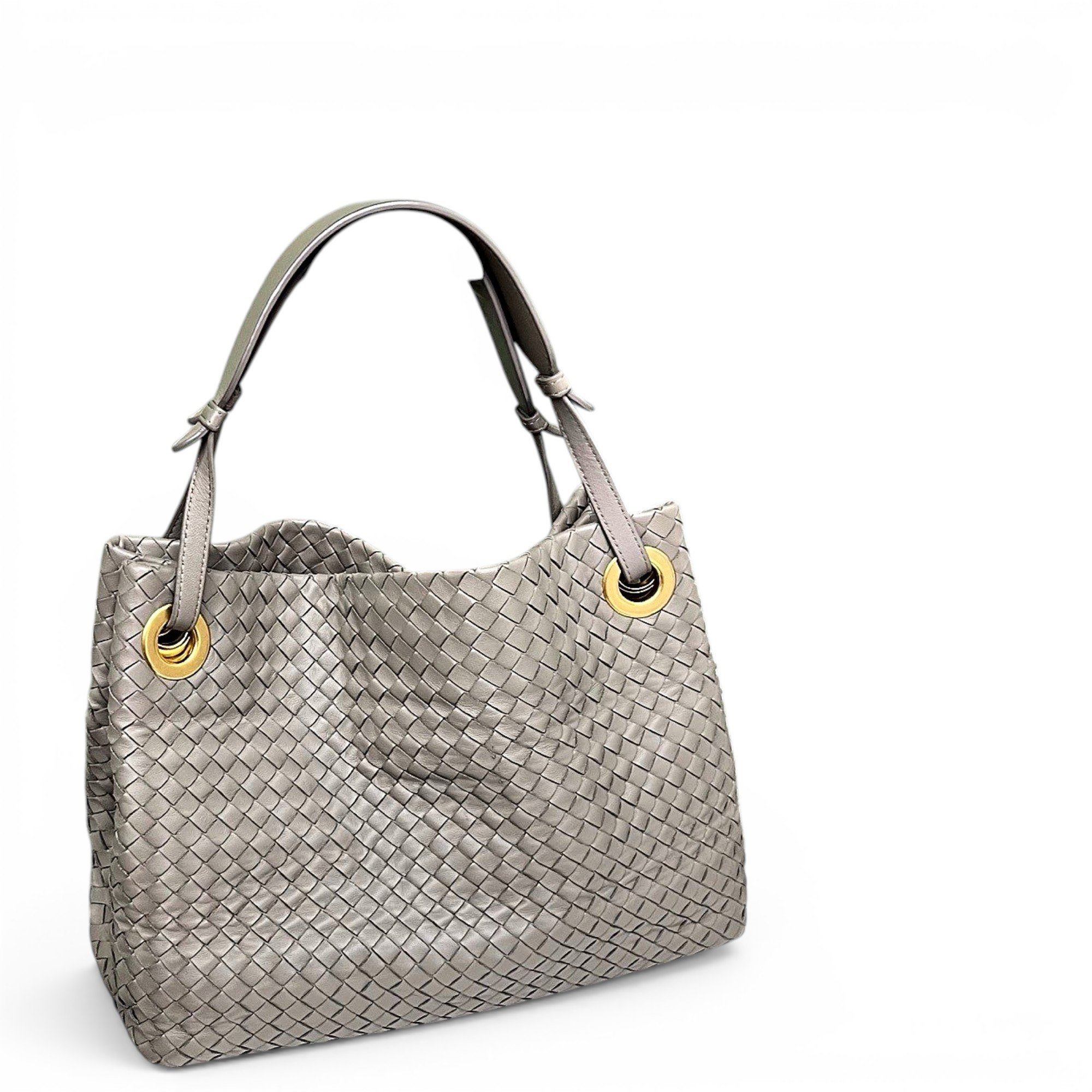 Drop leather handbag