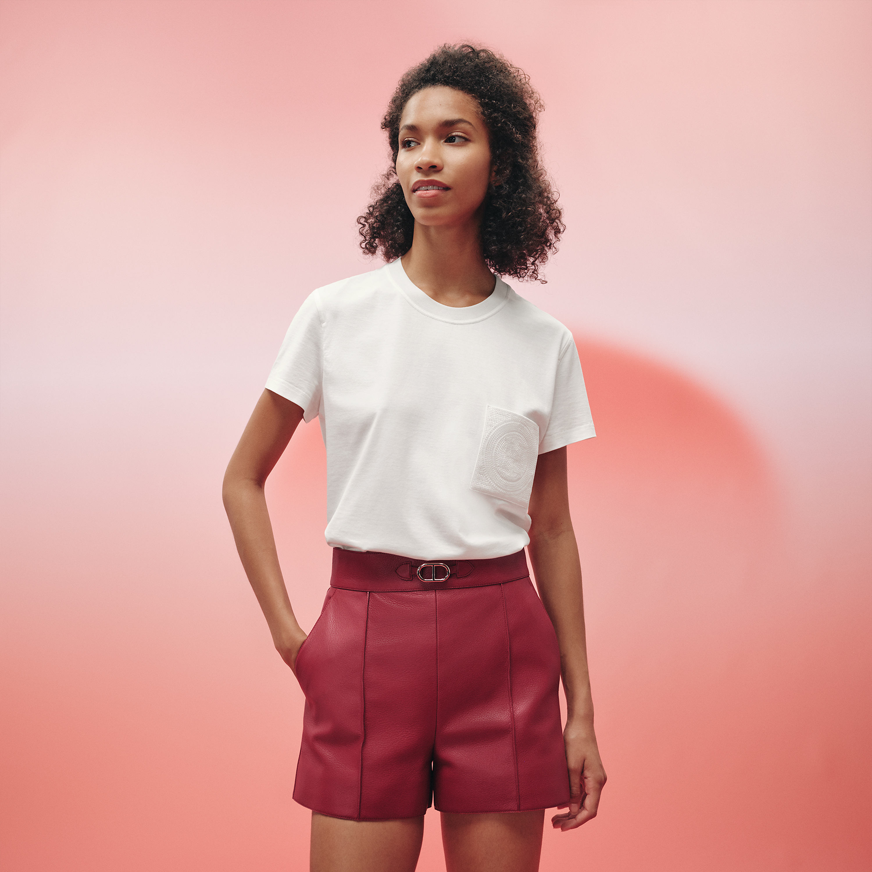 Embroidered pocket t-shirt