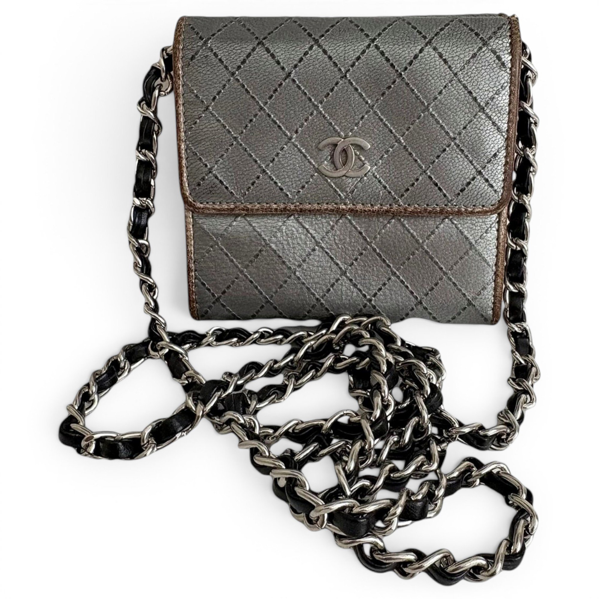 Timeless/Classique leather crossbody bag