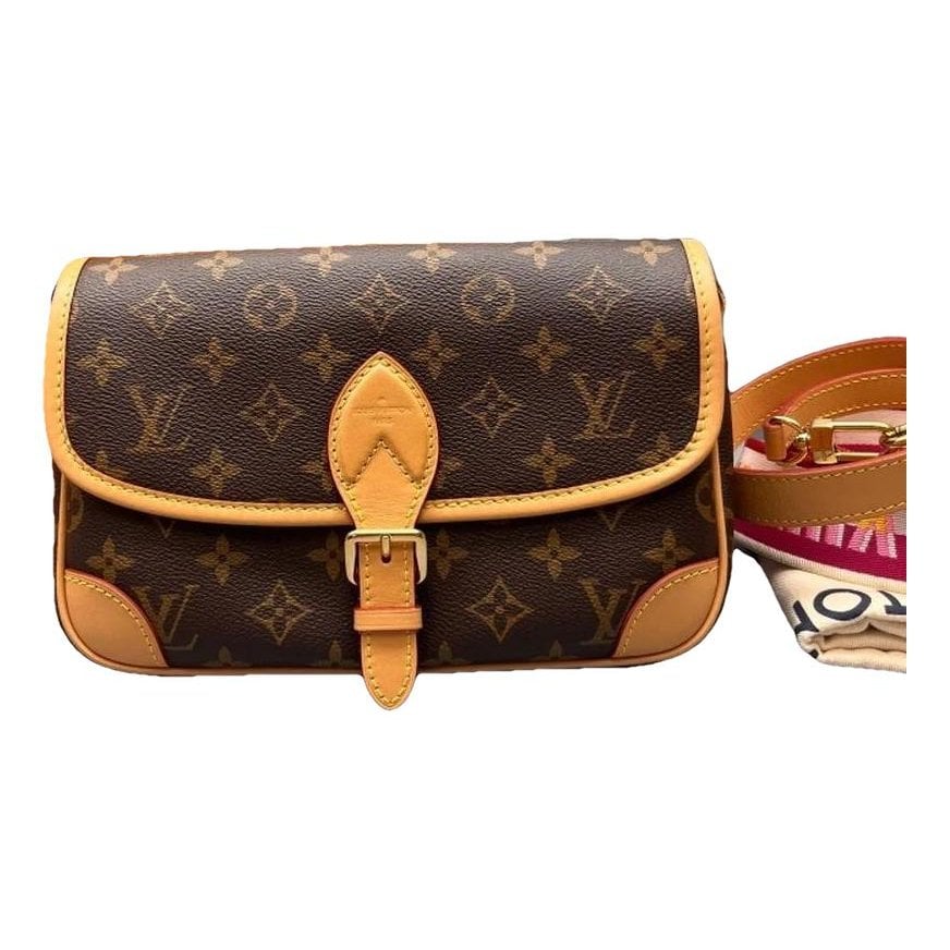 Leather mini bag