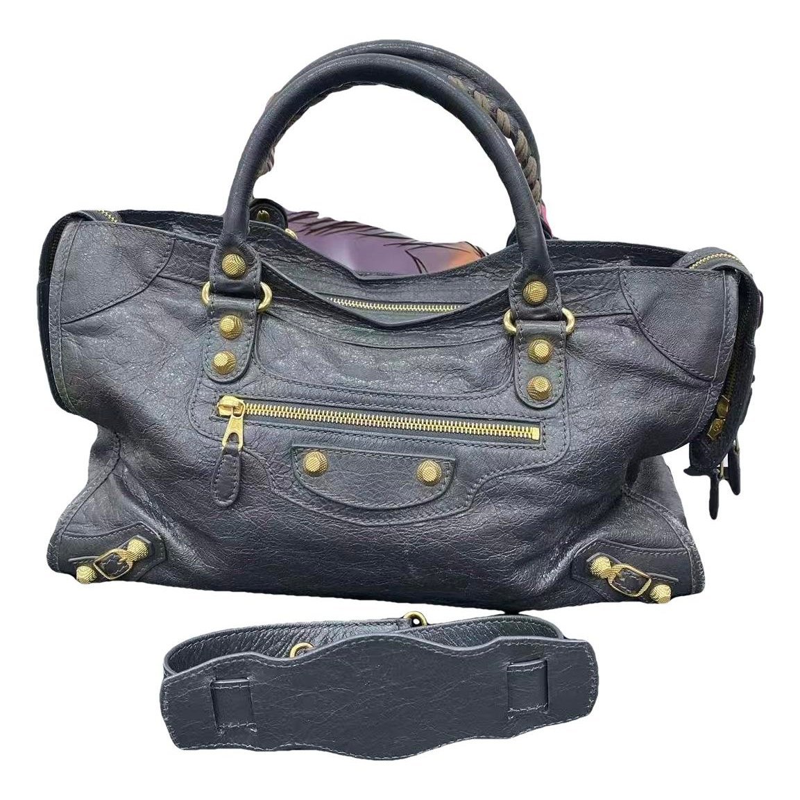 City leather handbag
