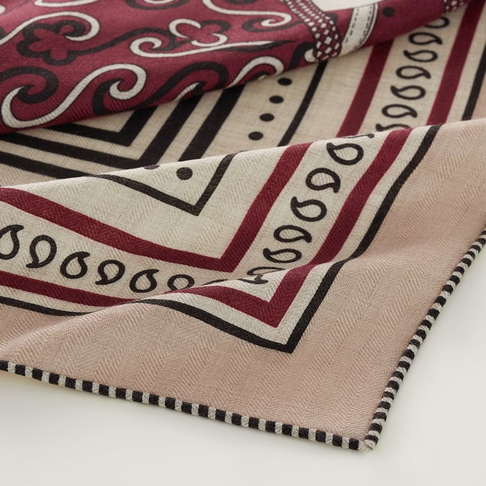 Festival Des Amazones Bandana Shawl 140