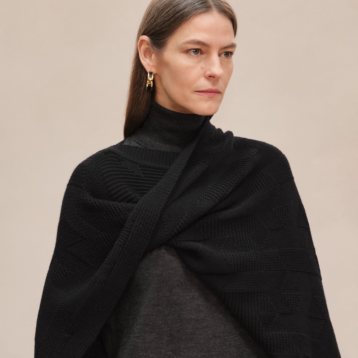 Noir "H" Rectangular Cape Poncho