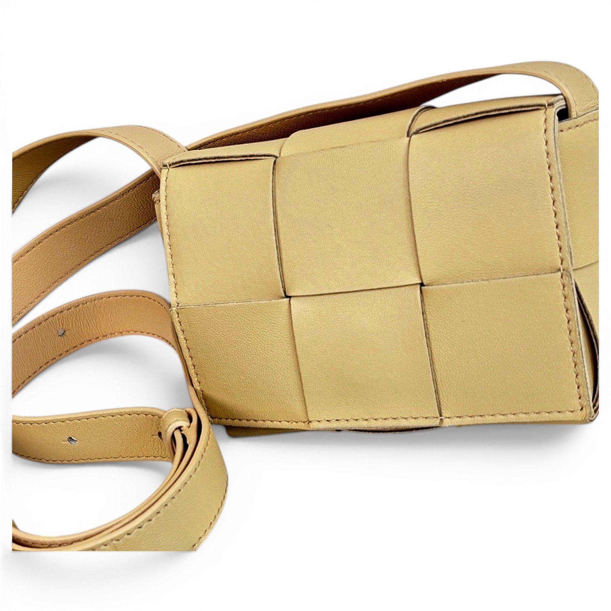 Bottega Veneta Cassette leather handbag