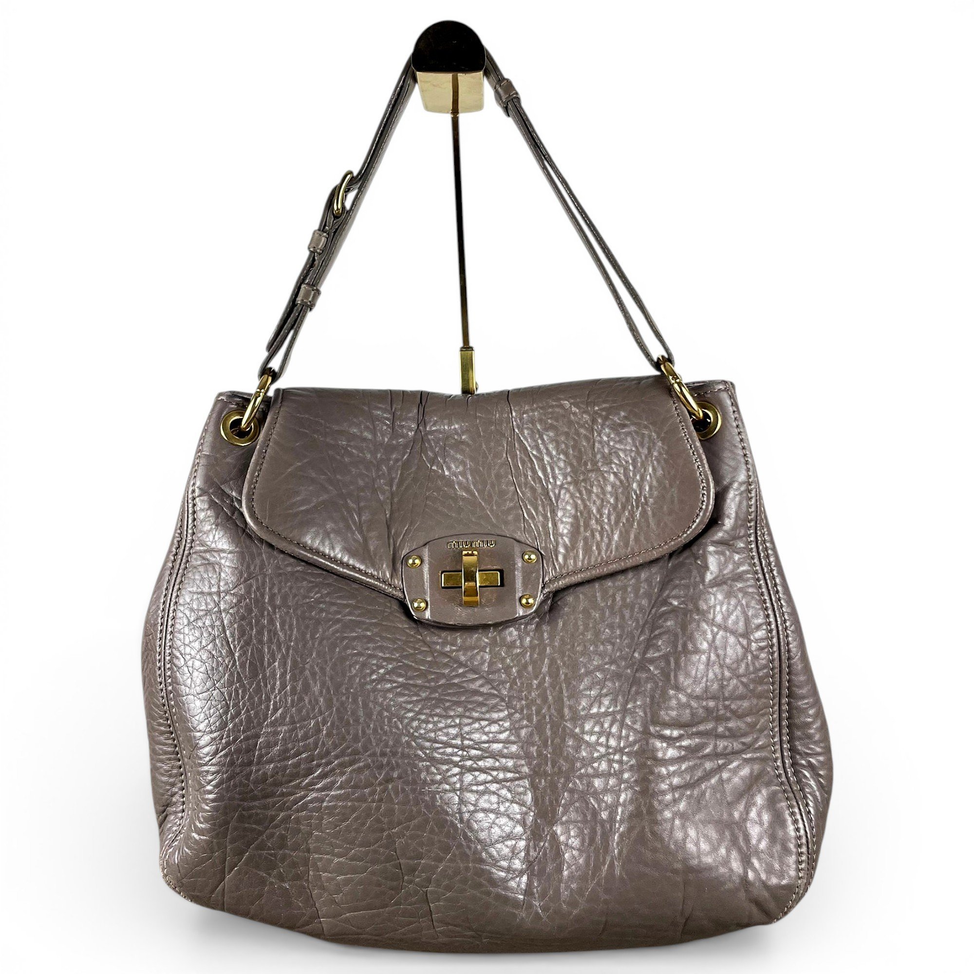 Coffer leather handbag