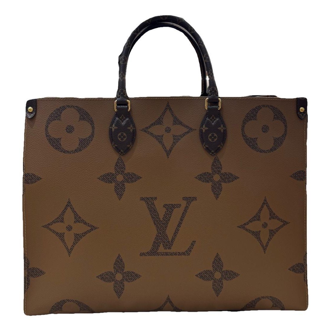 Onthego leather handbag