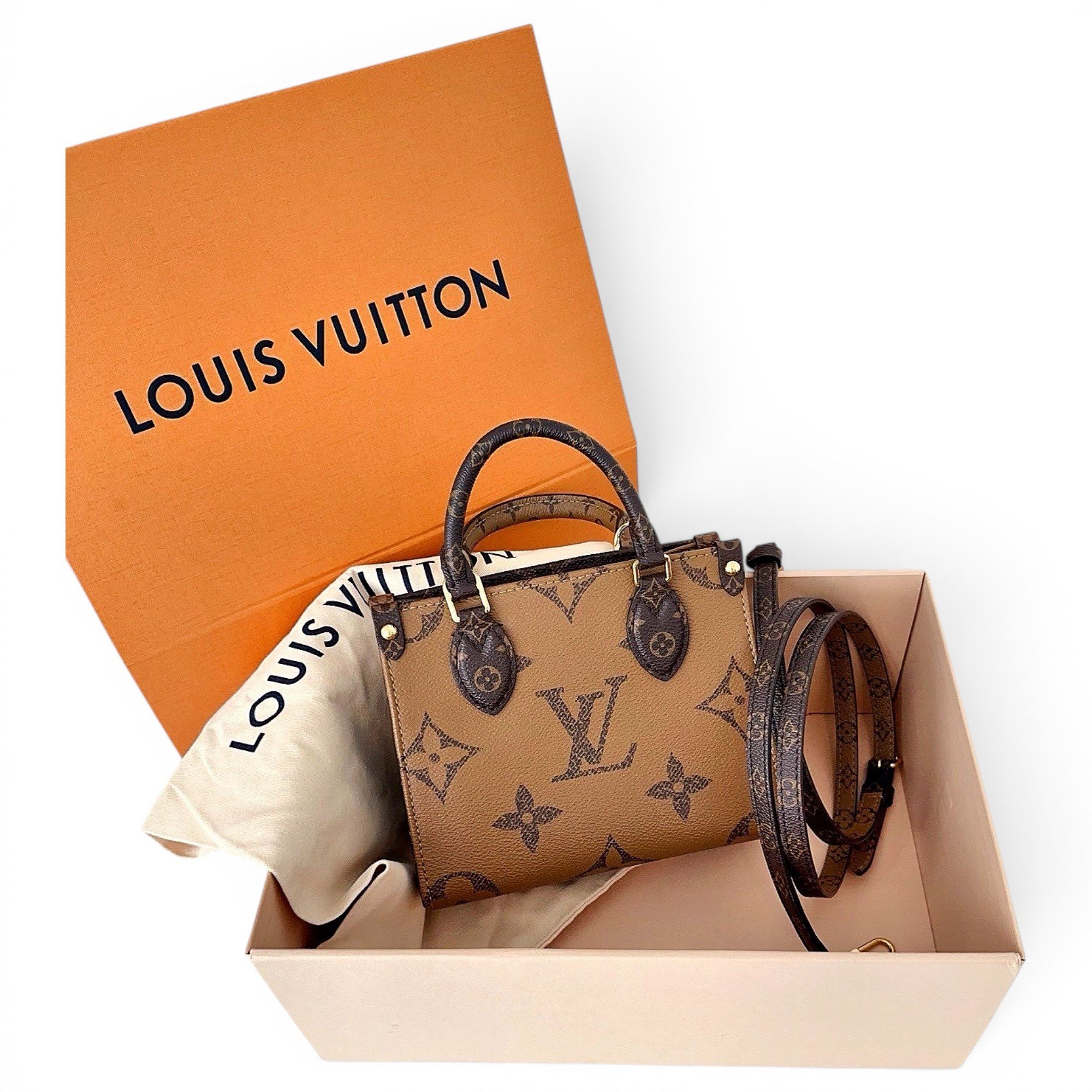 Onthego leather handbag