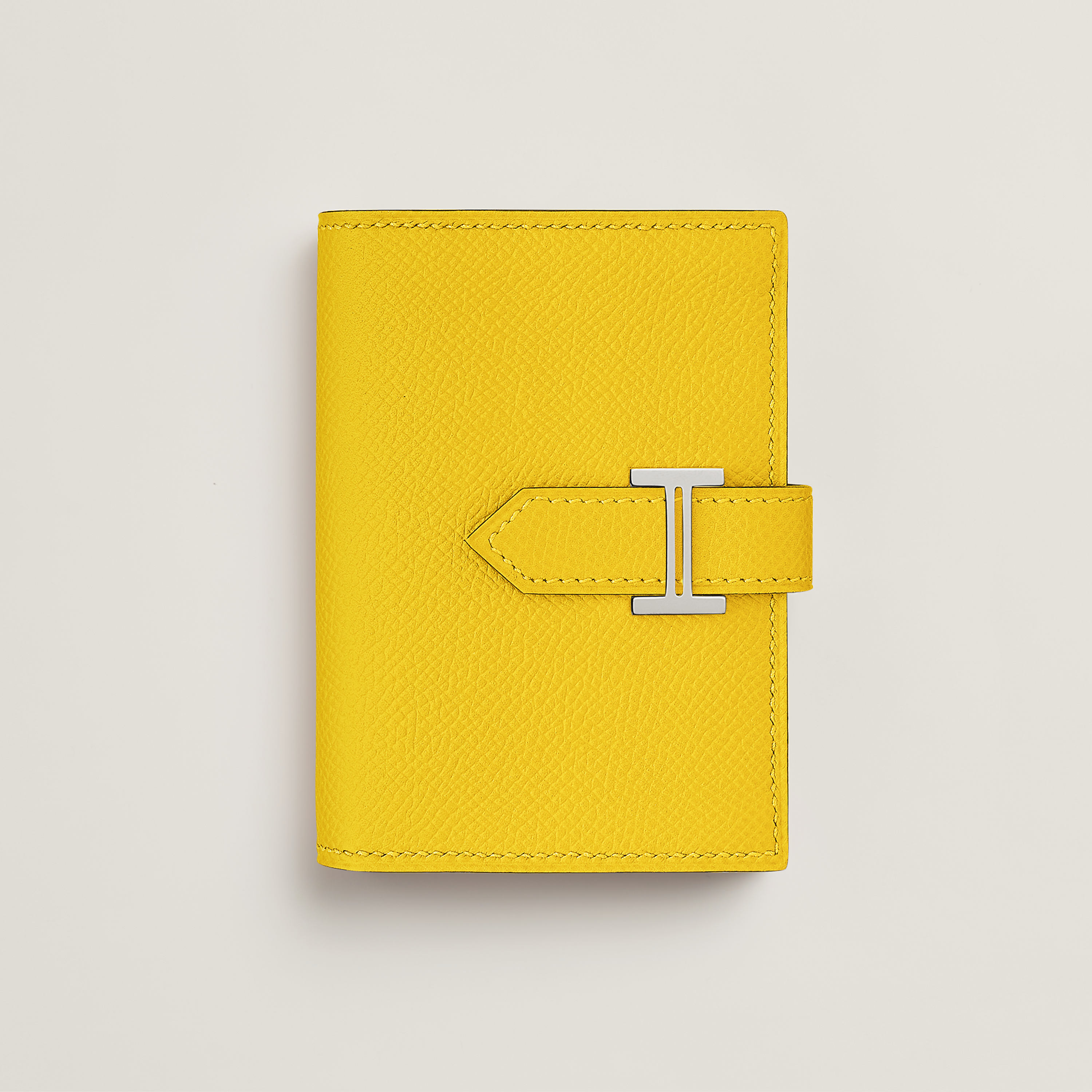 Bearn card holder