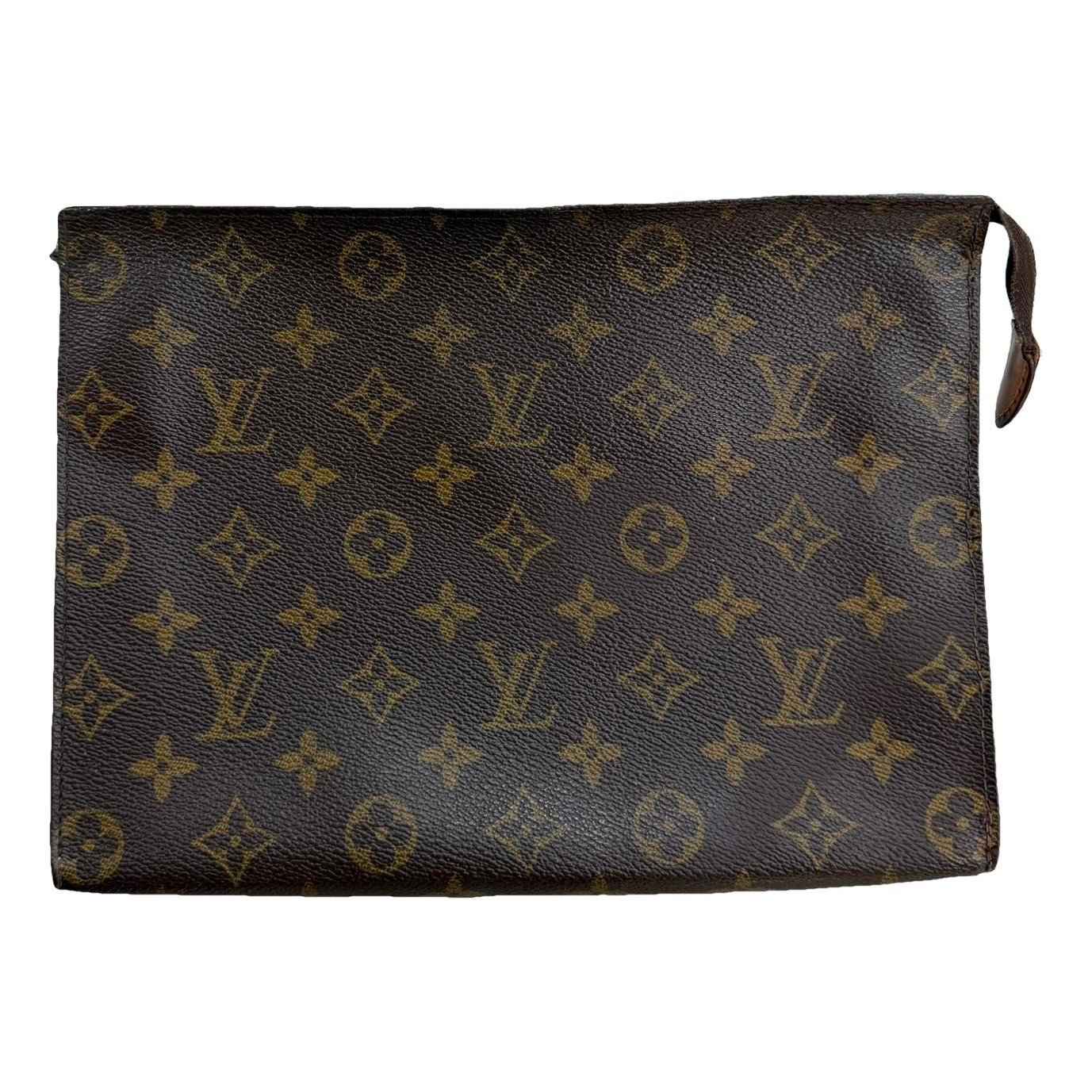 Leather clutch bag