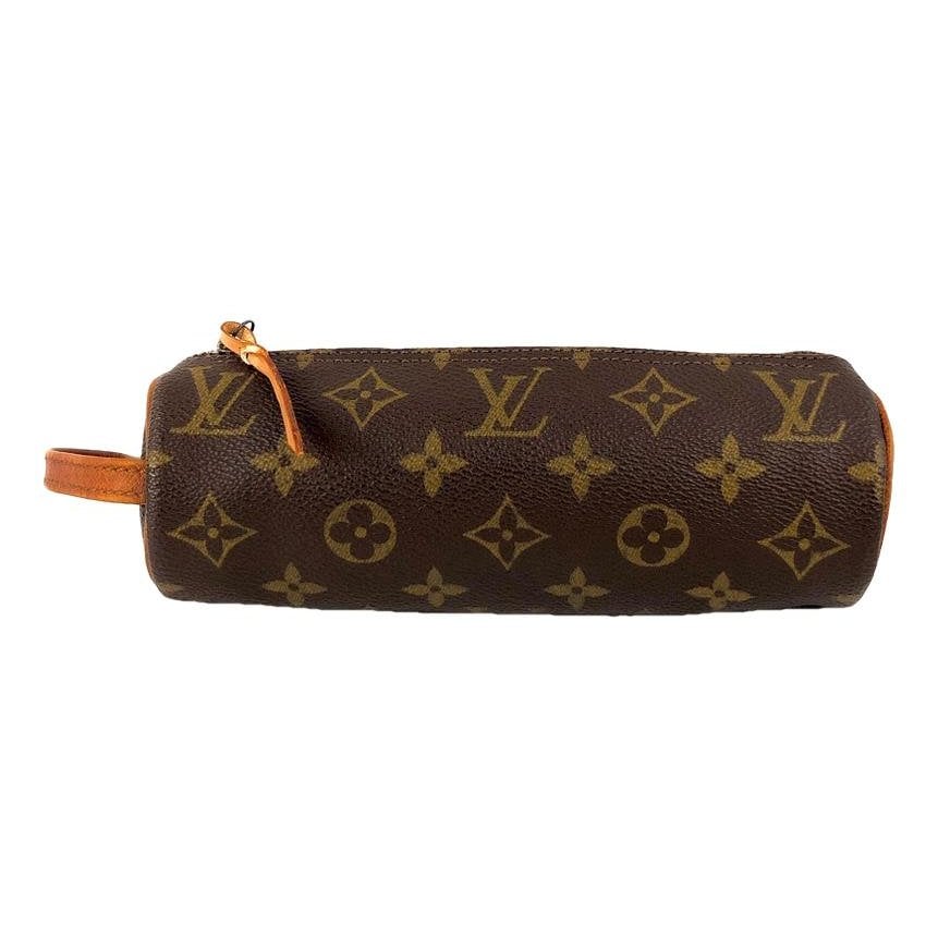 Cloth vanity case