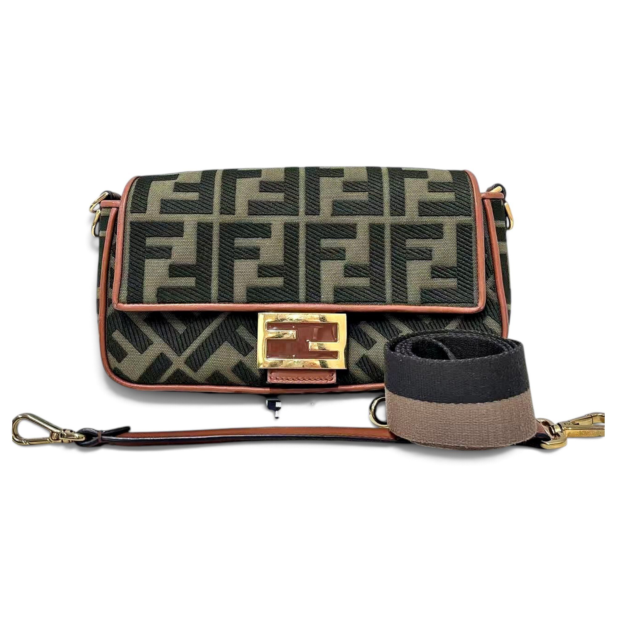 Baguette cloth handbag
