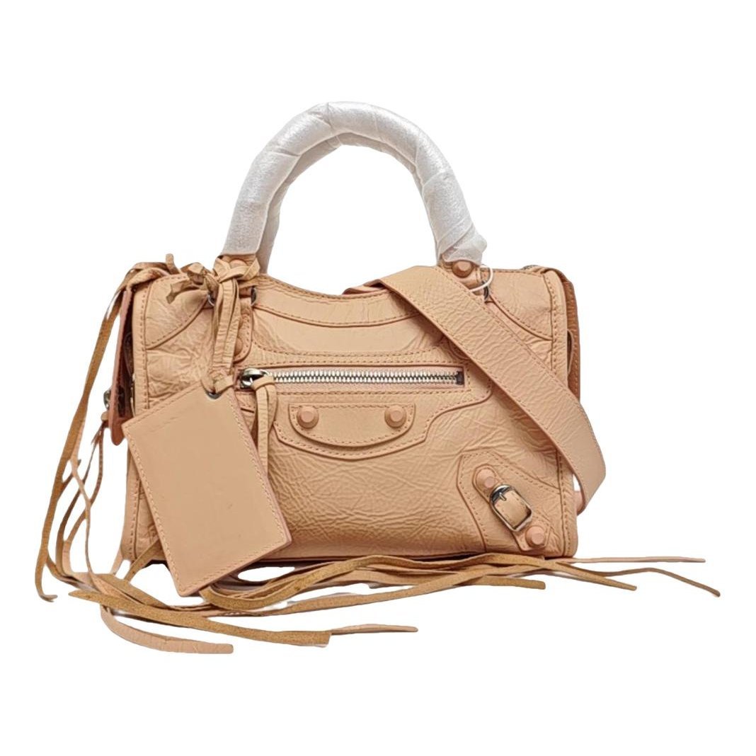 City leather handbag