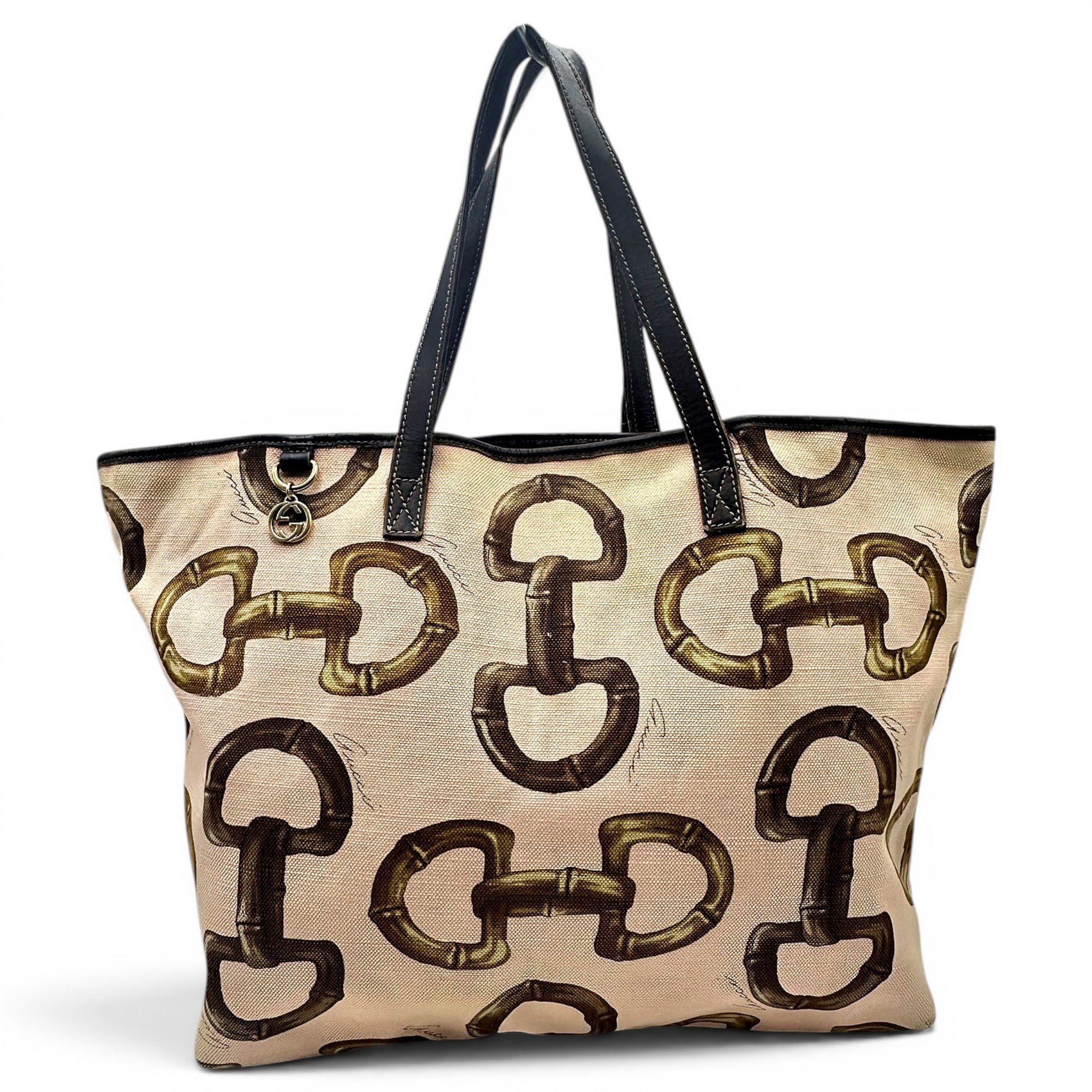 Interlocking cloth tote