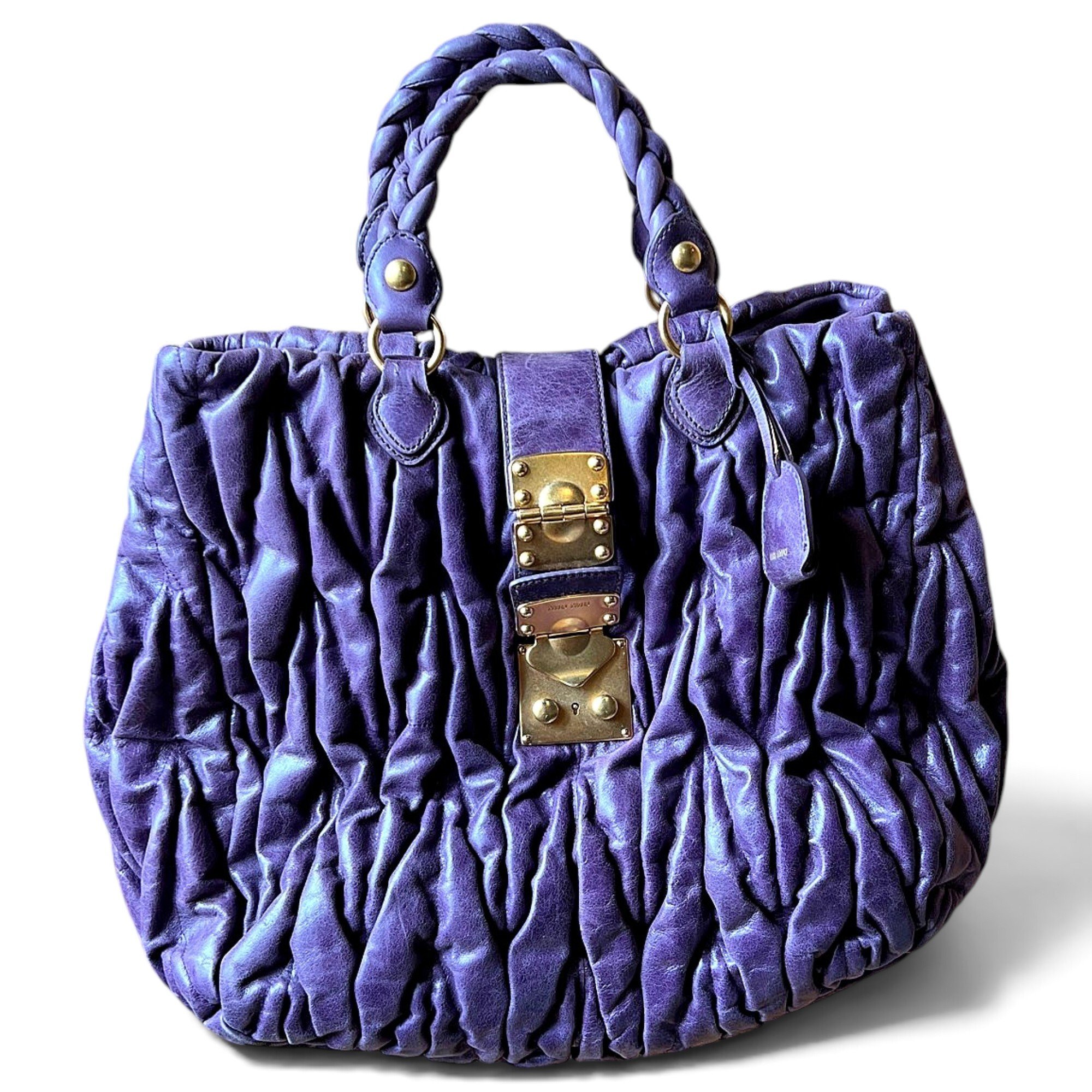 Matelassé leather handbag