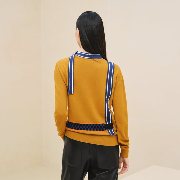 Jaune Gingembre "Lettres Equestres" Long-sleeve Sweater