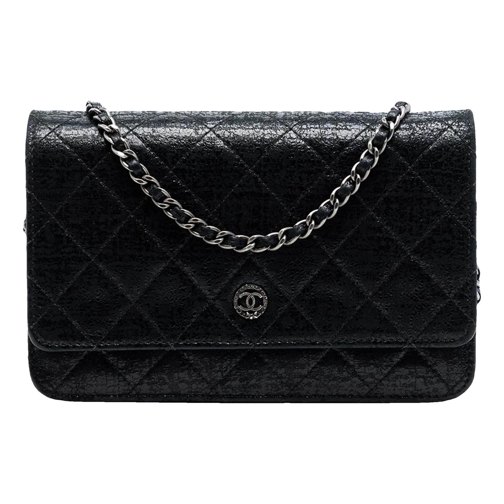 Wallet On Chain patent leather crossbody bag