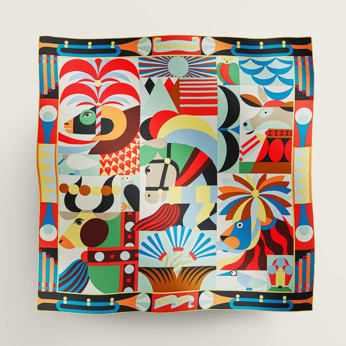 Parade En Fanfare Scarf 90