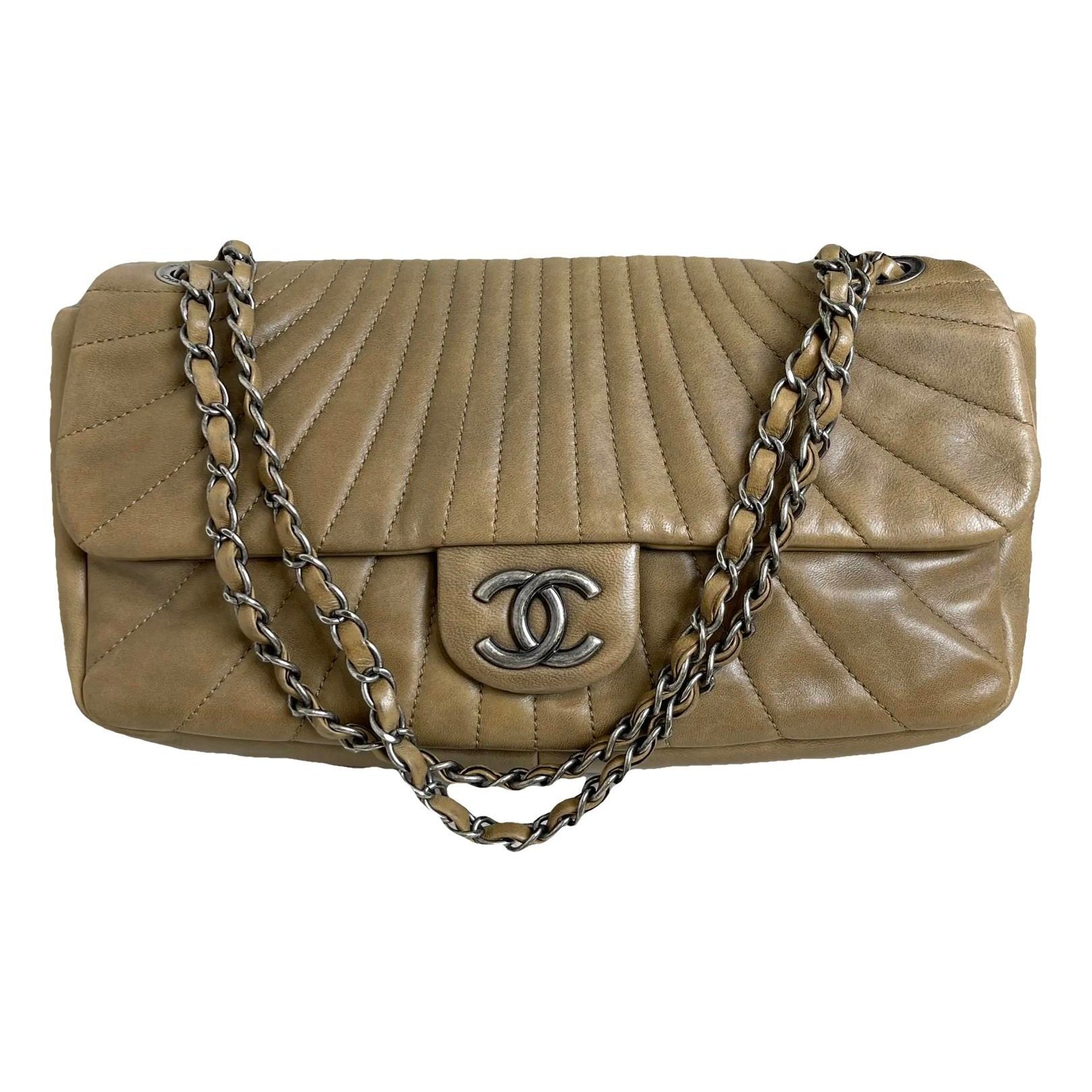 Timeless/Classique leather crossbody bag