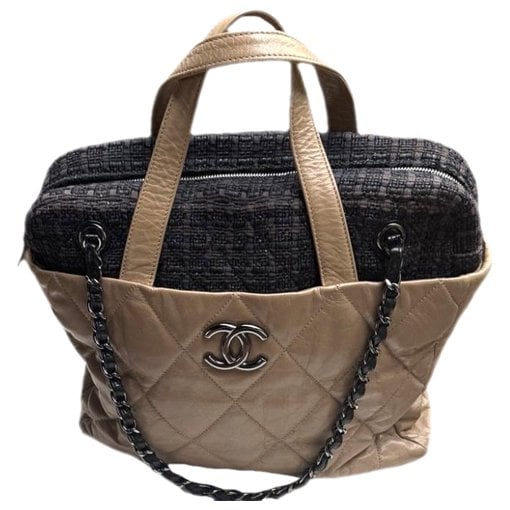 Leather tote