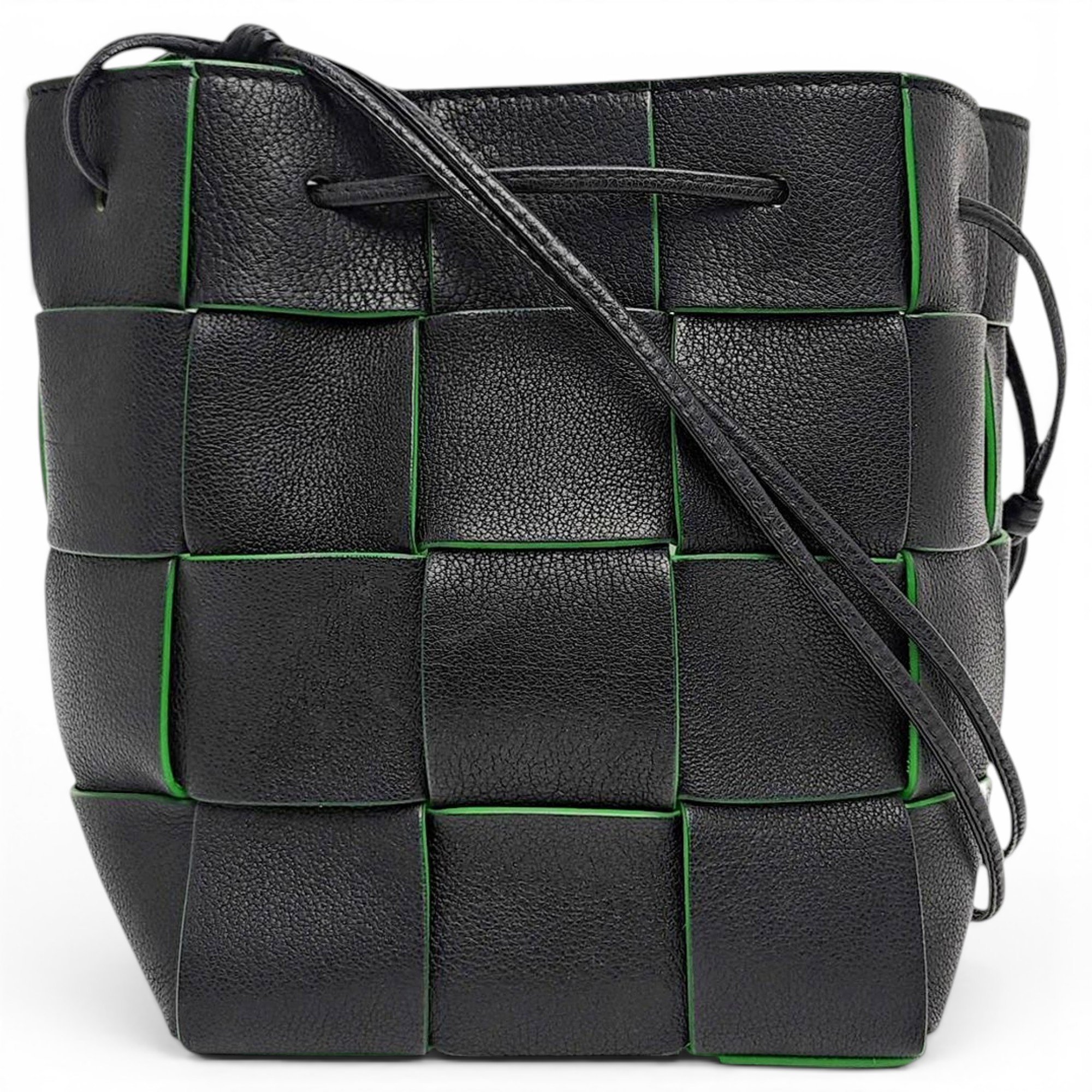 Bottega Veneta Cassette Bucket leather crossbody bag