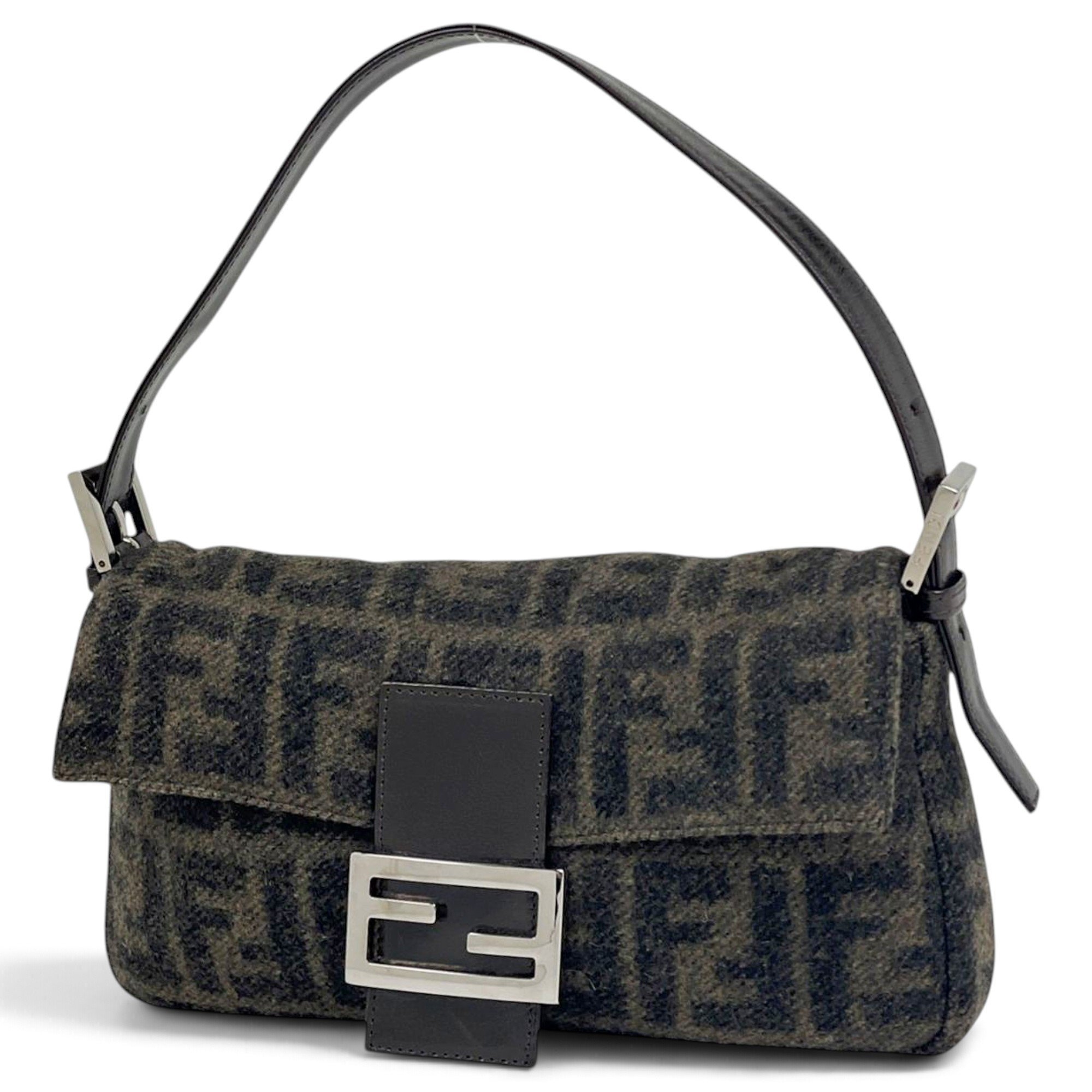 Baguette leather handbag