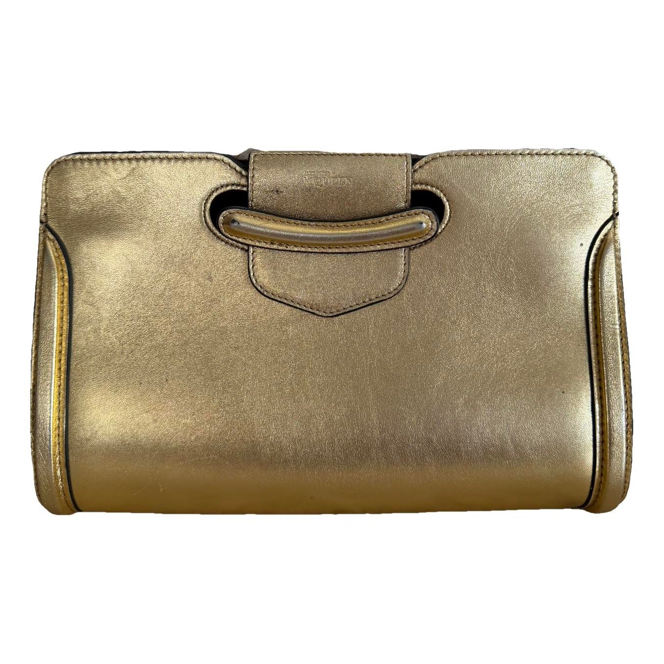 Manta leather clutch bag