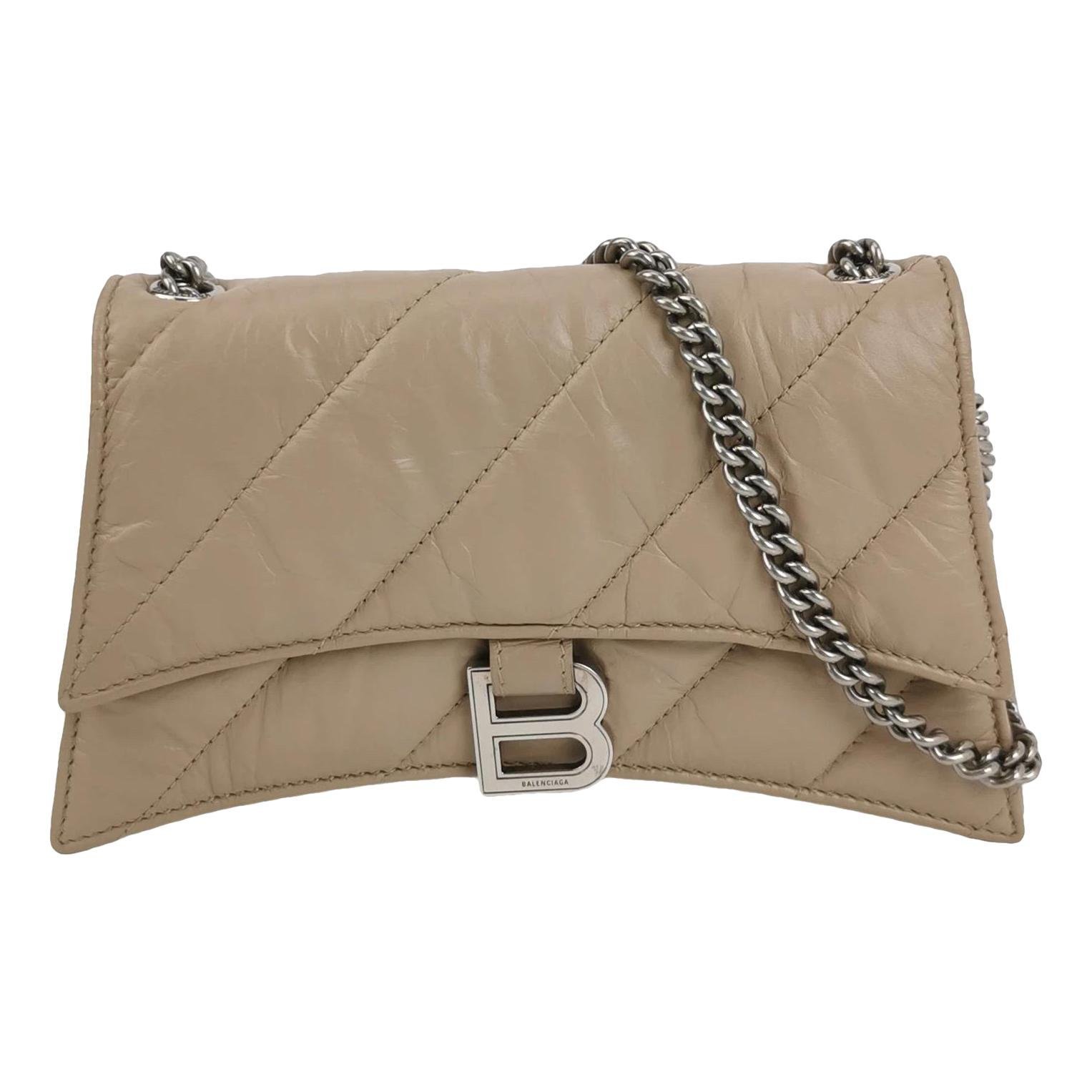 Crush leather handbag