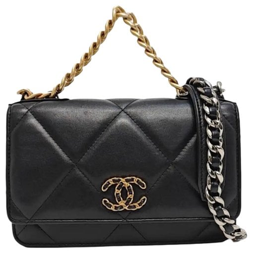 Chanel 19 handbag