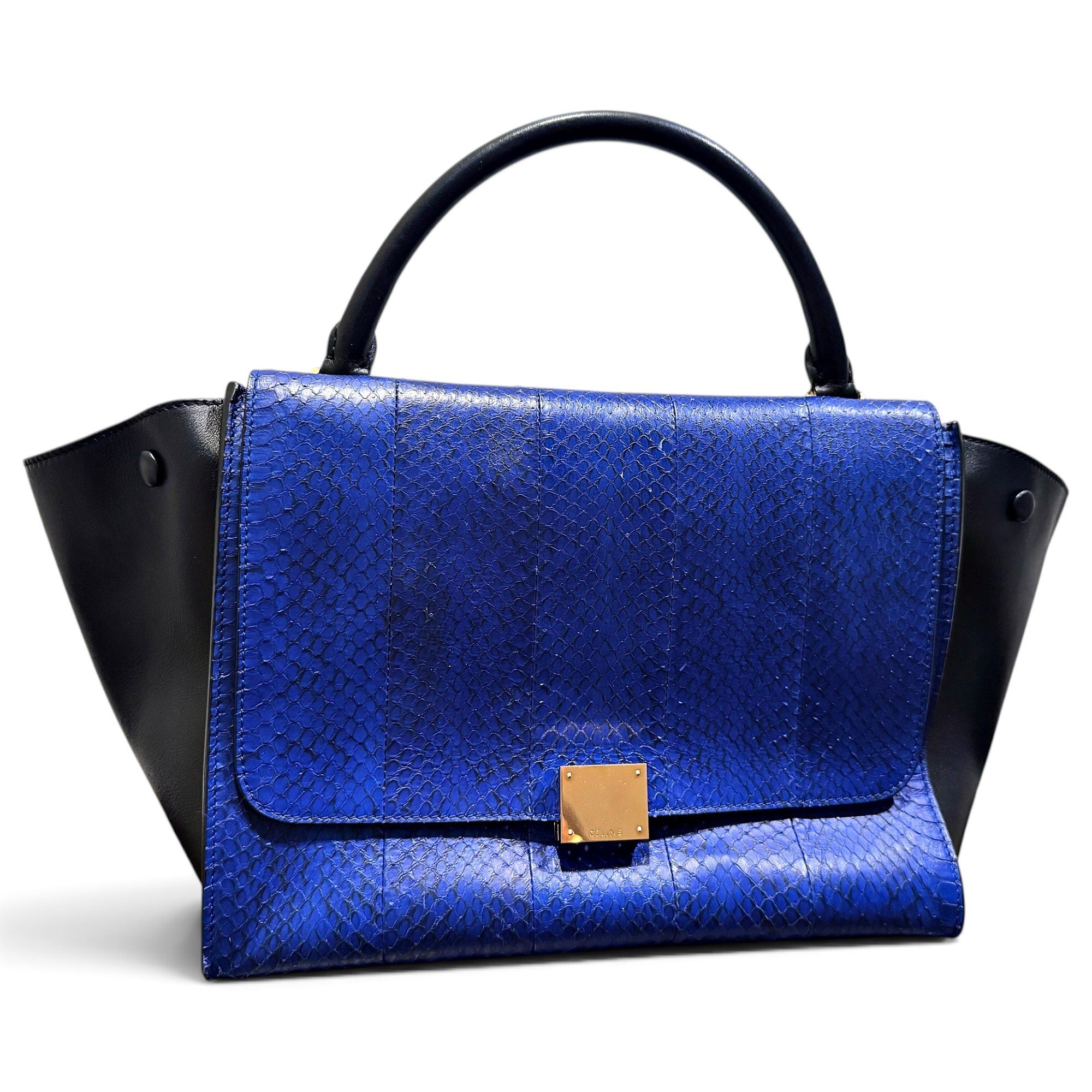 Clasp leather handbag
