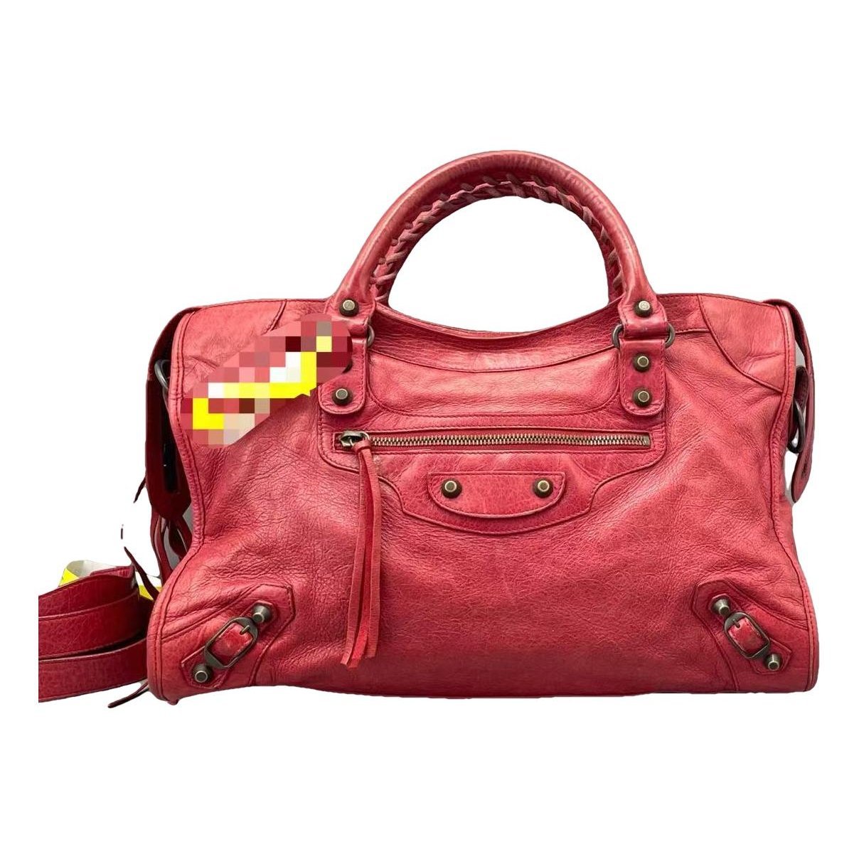 City leather handbag