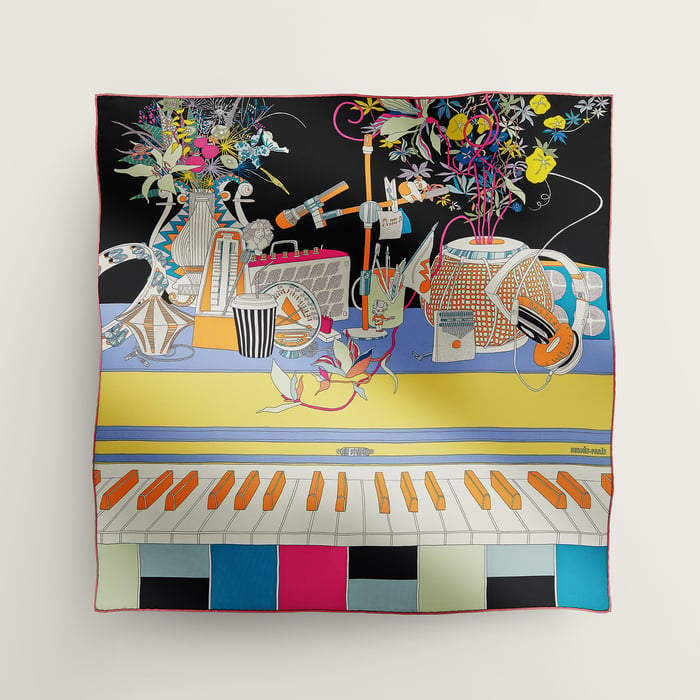 En Studio Scarf 70