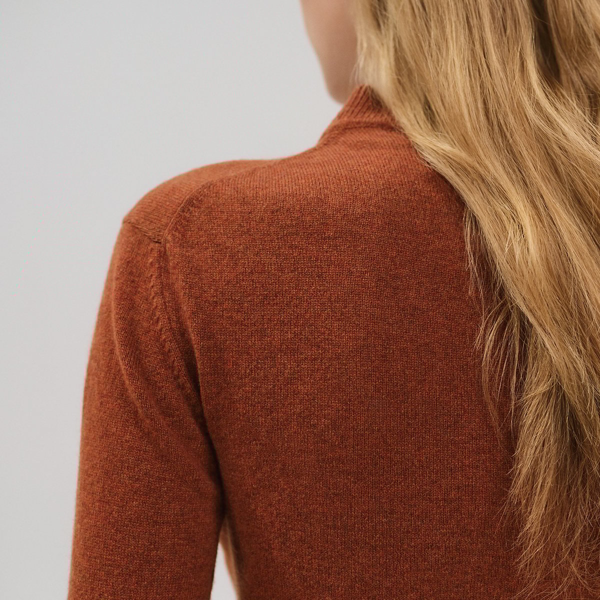 Marron Muscavado Cashmere "H Lift" Long-sleeve Sweater