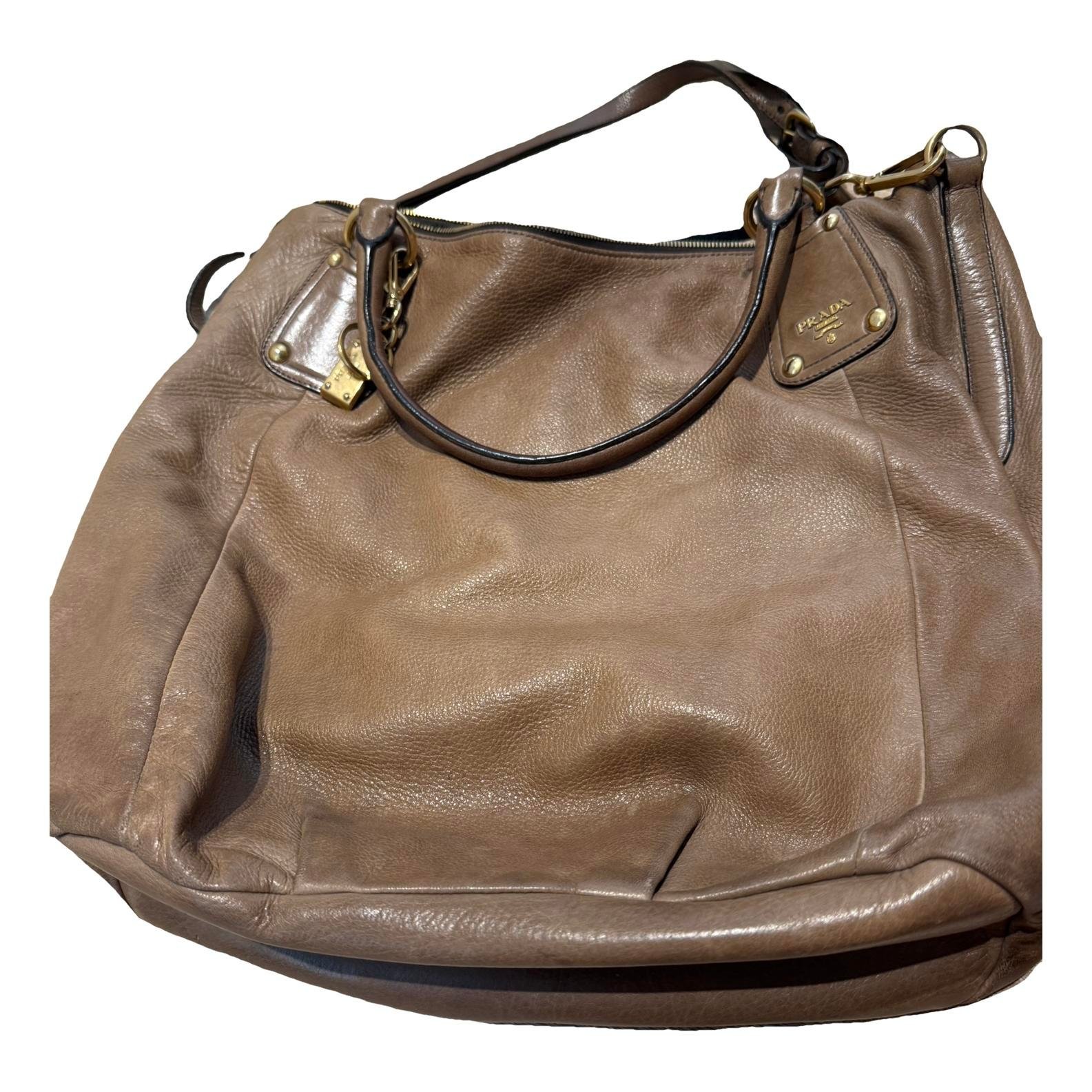 Leather handbag
